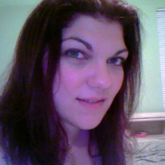 Meet your Posher, Lauren - Picture 1 of 1